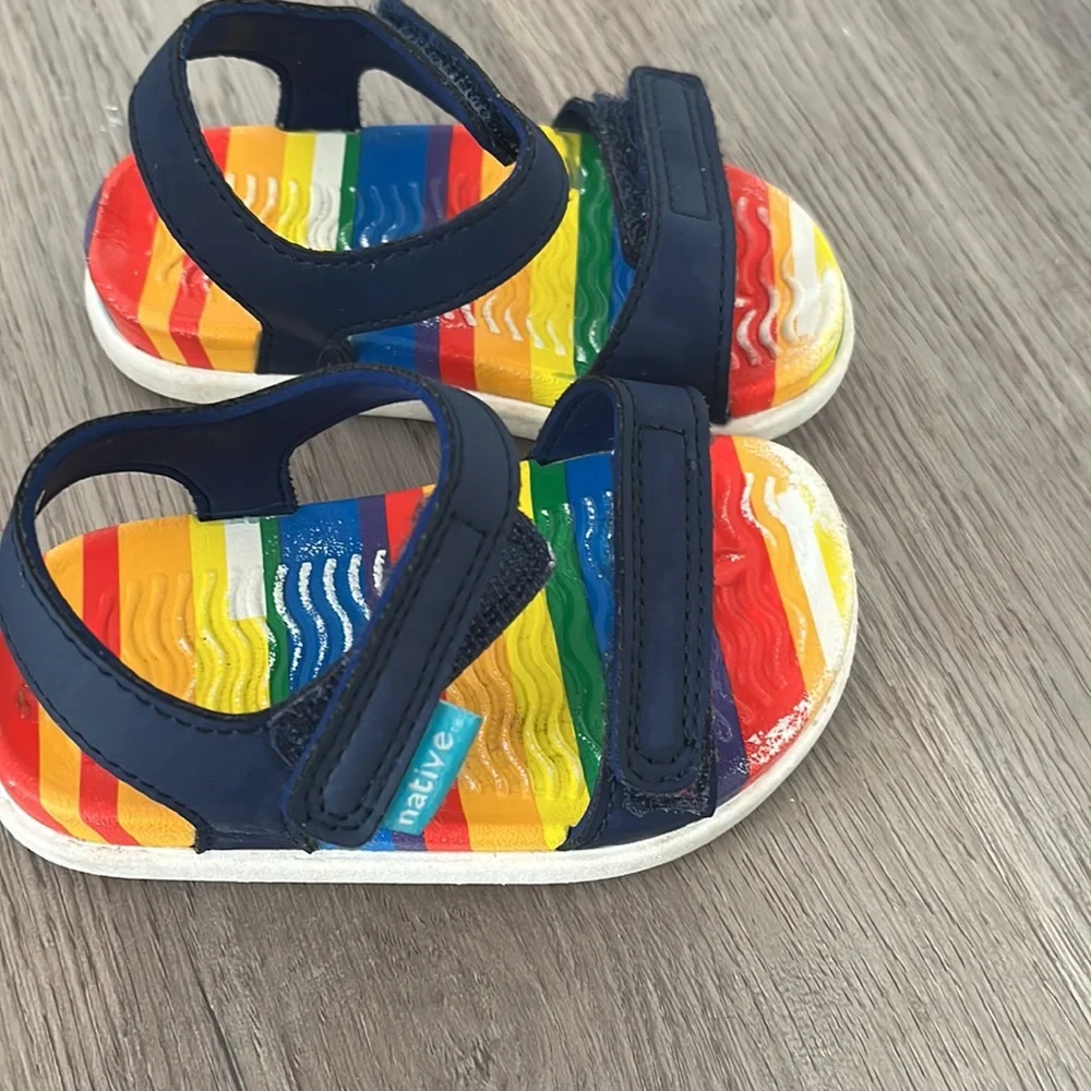 Native rainbow sandals - Picture 3 of 6